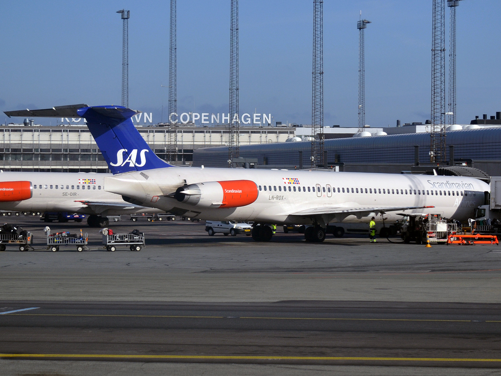 MD-82 (DC-9-82) SAS Scandinavian Airlines LN-ROX Copenhagen_Kastrup (CPH/EKCH) March_05_2012