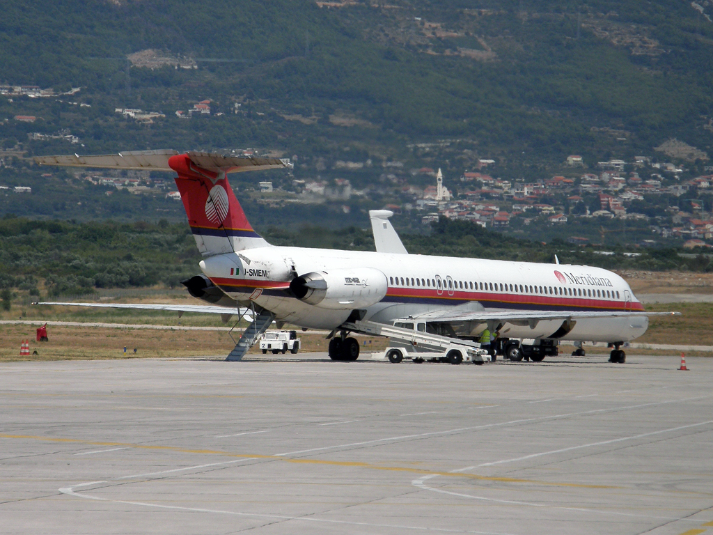 MD-82 (DC-9-82) Meridiana I-SMEM Split_Resnik August_11_2010