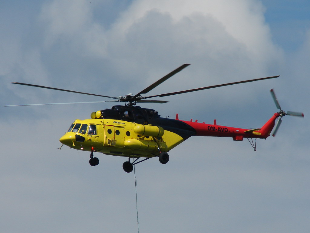 Mil Mi-171 UTair EU OM-AVO Maribor (MBX/LJMB) June_14_2008