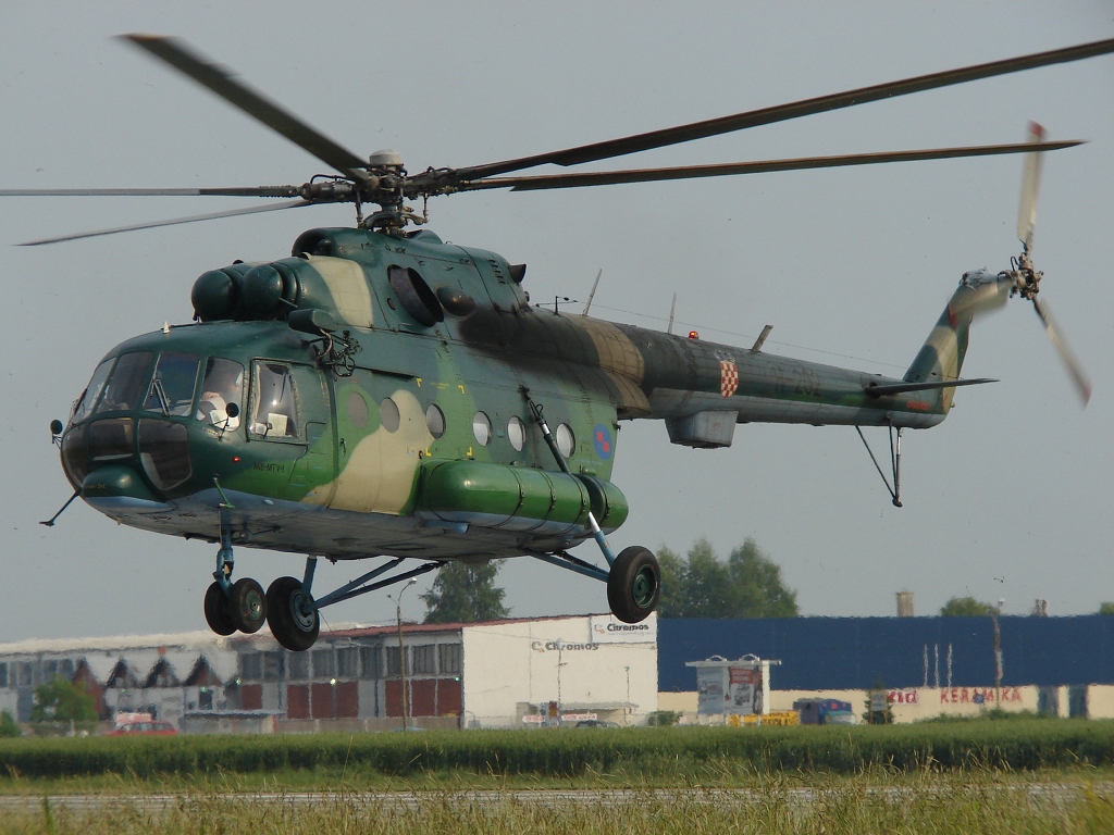 Mil Mi-8MTV1 HRZ H-202 Osijek_Čepin May_19_2007