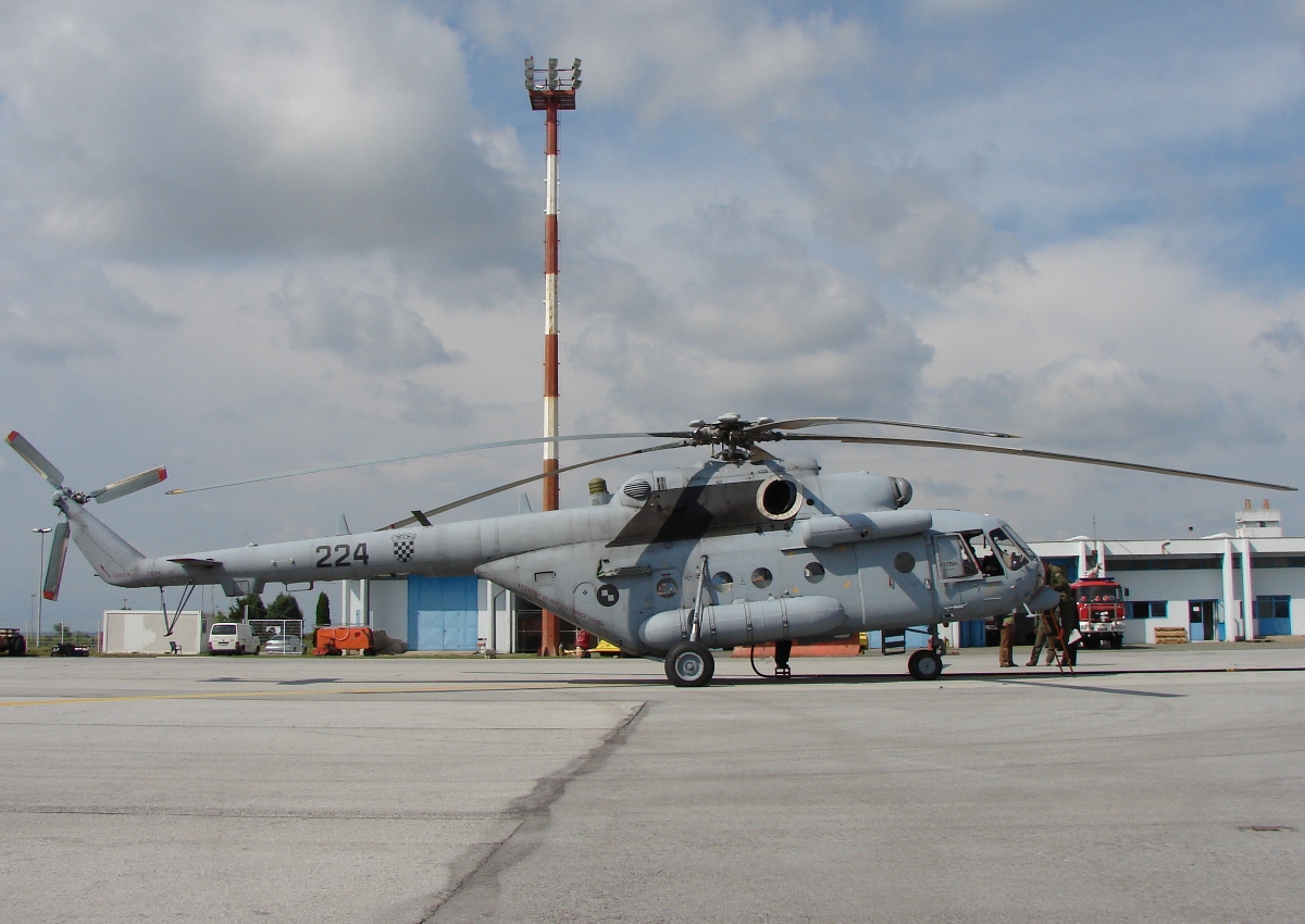 Mil Mi-171Sh Croatia Air Force 224 Osijek_Klisa (OSI/LDOS) June_25_2009