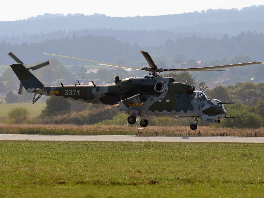 Mil Mi-35 Czech Air Force 3371 Sliac (SLD/LZSL) August_27_2011