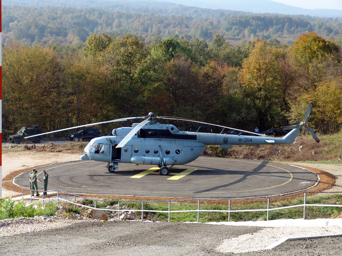 Mil Mi-8 MTV-1 HRZ H-204 Slunj October_5_2007