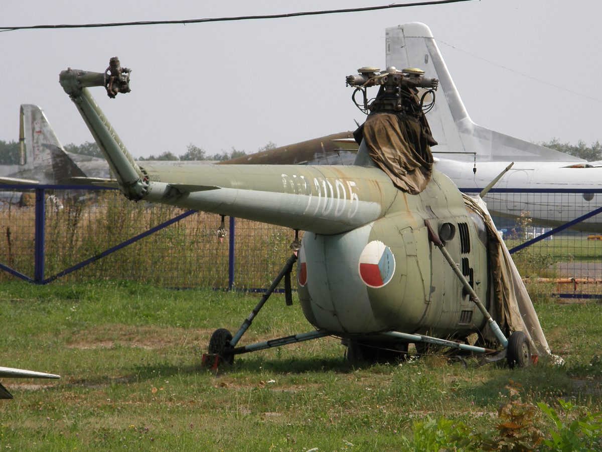 Mil Mi-1 Czechoslovakia Air Force 11005 Prague_Kbely (LKKB) August_21_2009