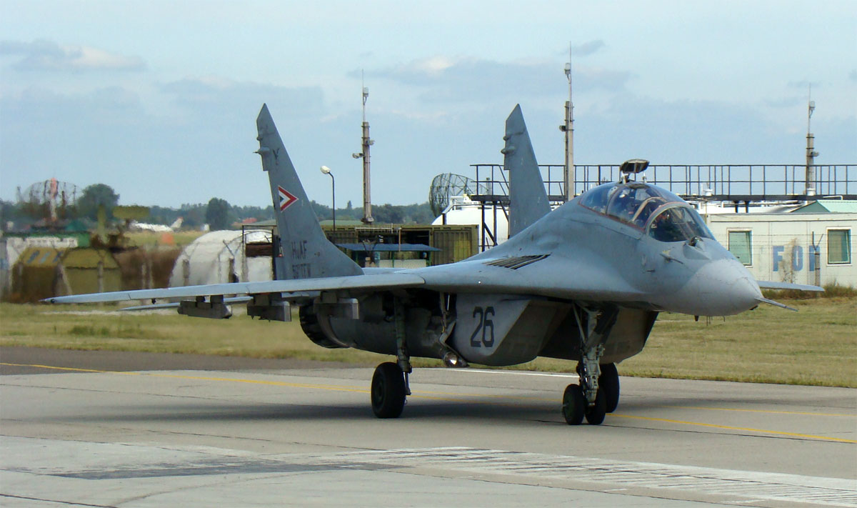 MiG-29UB Hungary Air Force 26 Kecskemet (LHKE) August_17_2008