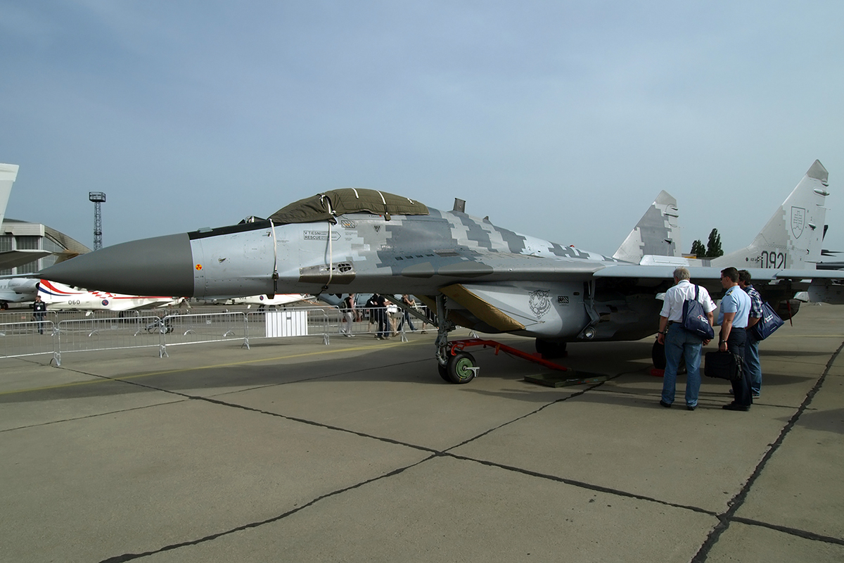 MiG-29AS Slovakia Air Force 0921 Berlin_Schonefeld May_29_2008