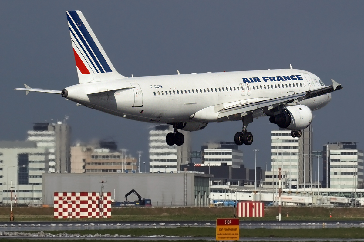 A320-211 Air France F-GJVW Amsterdam_Schiphol March_25_2008