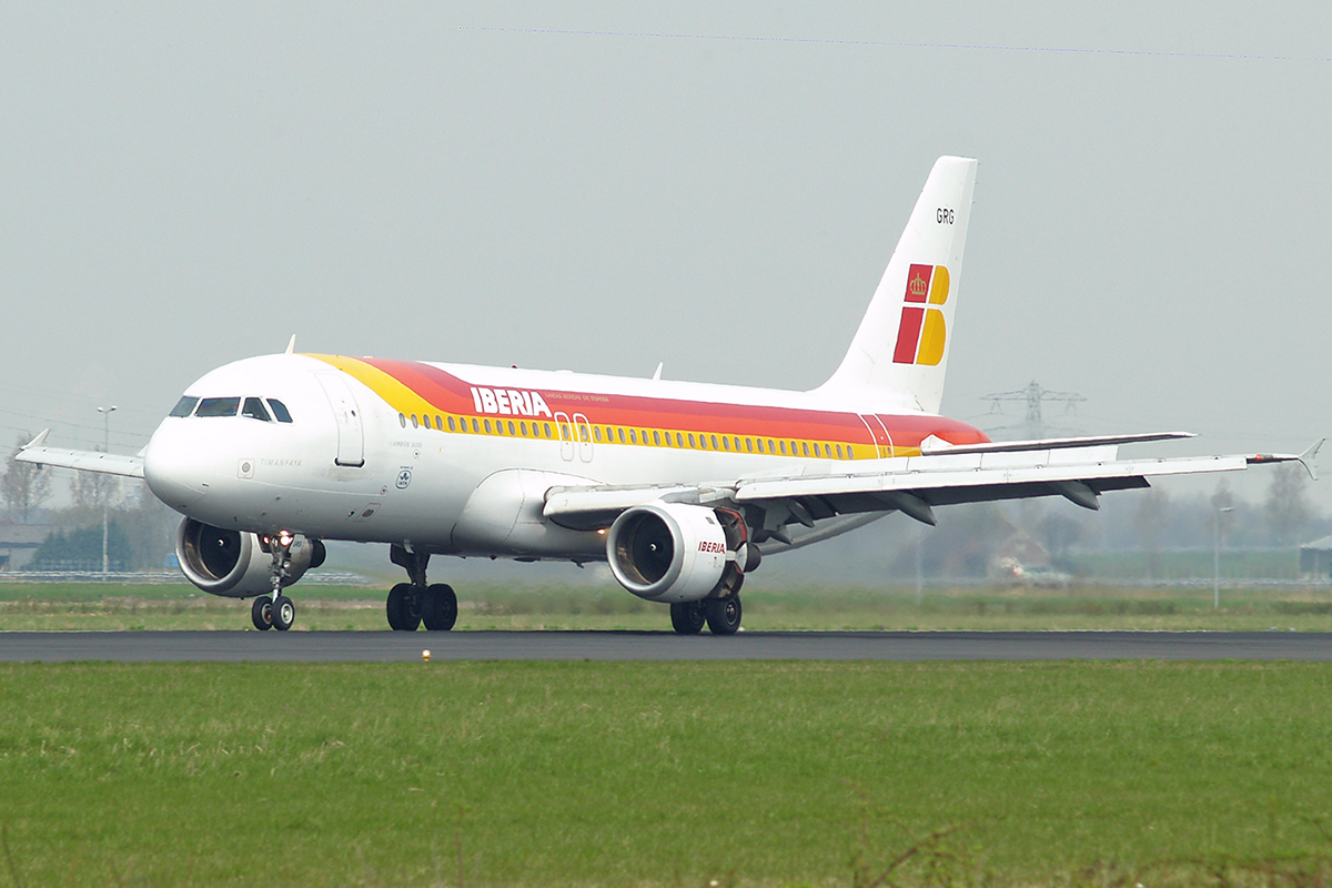 A320-211 Iberia EC-GRG Amsterdam Schiphol April_21_2006