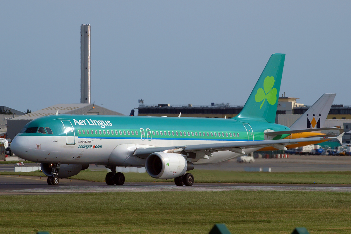 A320-214 Aer Lingus EI-DER Dublin_Collinstown April_5_2009