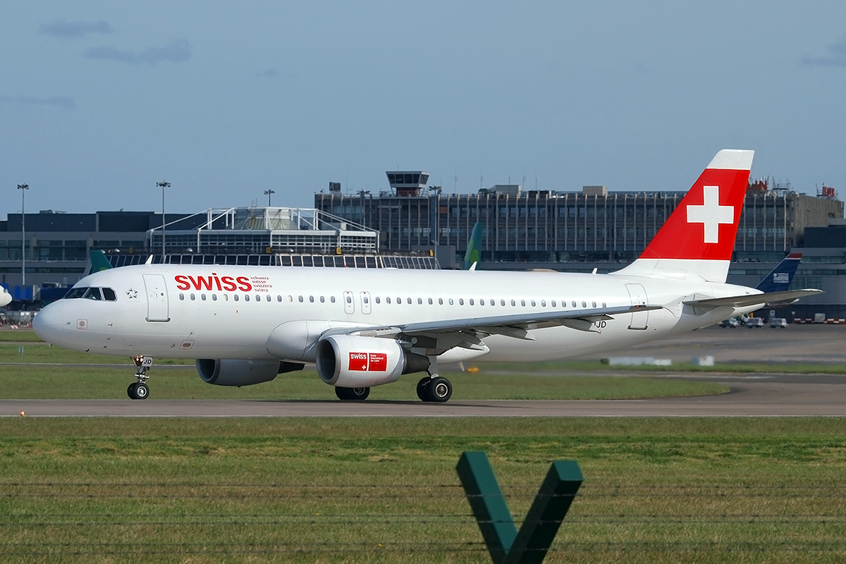 A320-214 Swiss International Air Lines HB-IJD Dublin_Collinstown April_5_2009