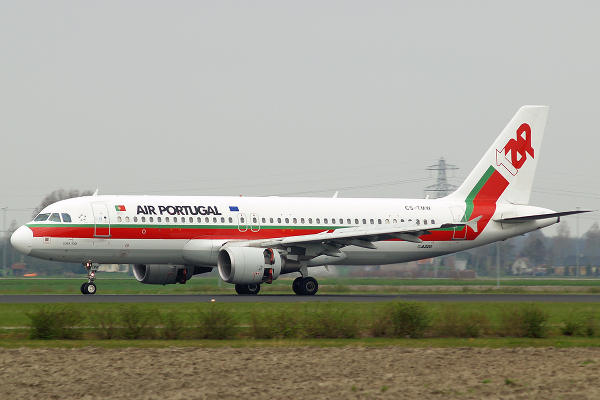 A320-214 TAP Air Portugal CS-TMW Amsterdam Schiphol April_20_2006