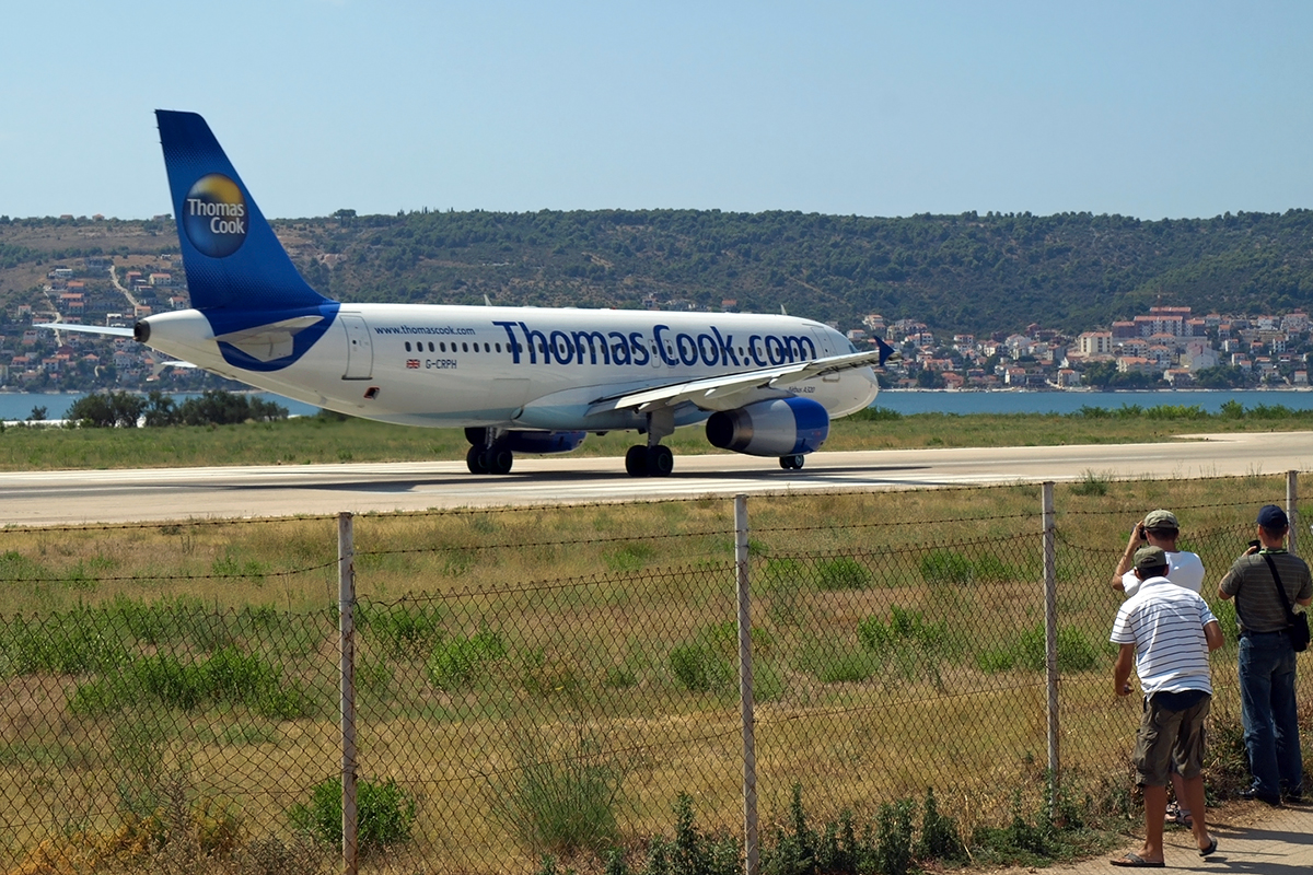 A320-231 Thomas Cook Airlines G-CRPH Split_Resnik (SPU/LDSP) August_9_2008