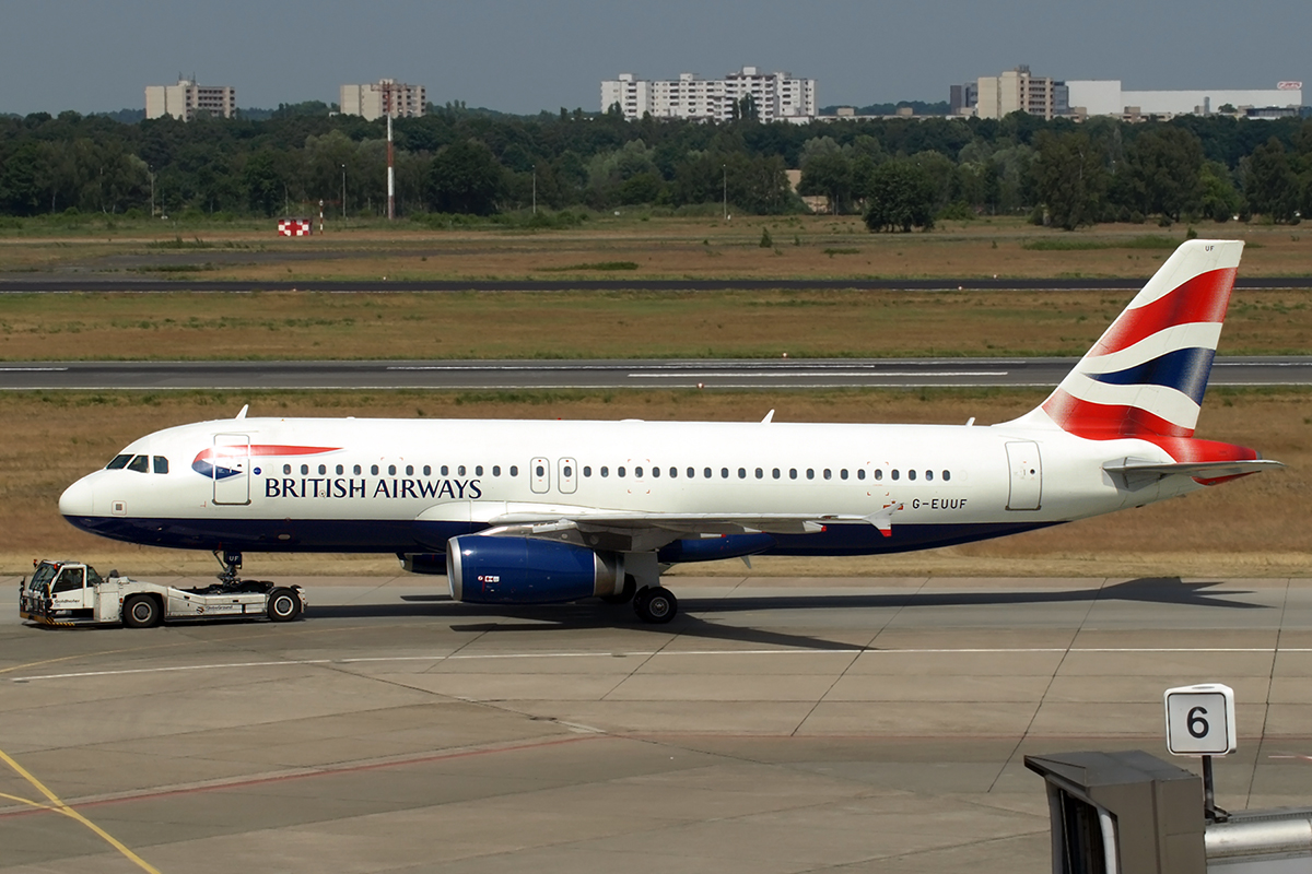 A320-232 British Airways G-EUUF Berlin_Tegel May_31_2008