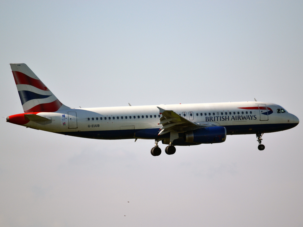 A320-232 British Airways G-EUUB Prague_Ruzyne (PRG/LKPR) September_30_2012