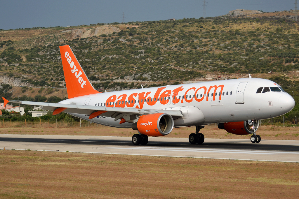 A320-214 EasyJet Airline G-EZUV Split_Resnik (SPU/LDSP) August_10_2013