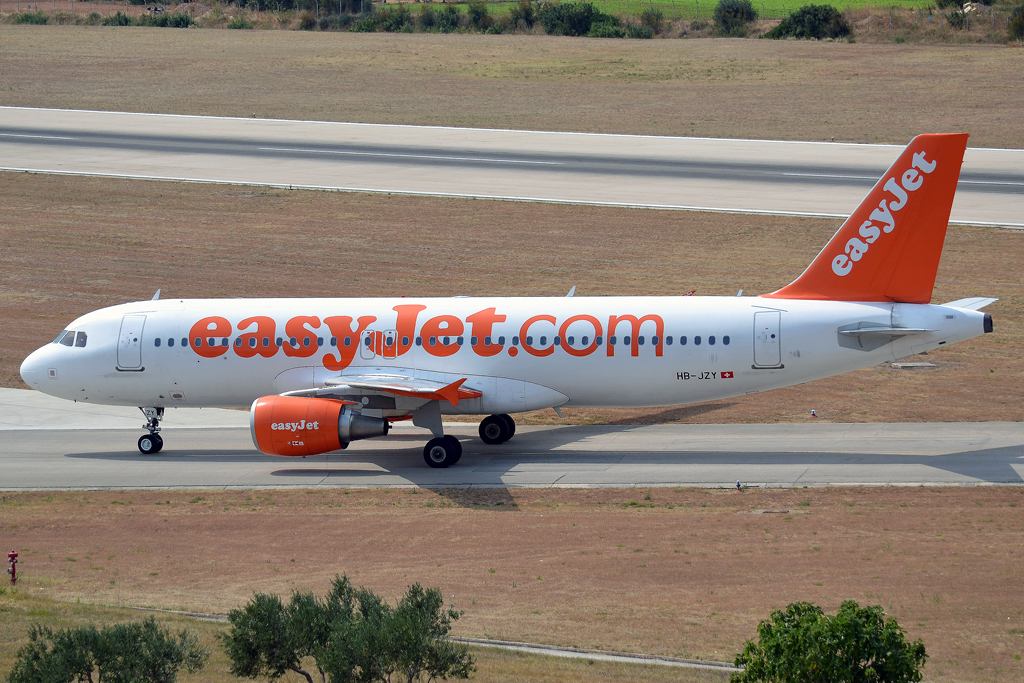 A320-214 EasyJet Switzerland HB-JZY Split_Resnik (SPU/LDSP) August_10_2013