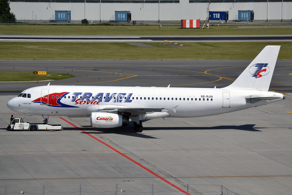 A320-231 Travel Service (Air Sweden) SE-RJN Prague_Ruzyne (PRG/LKPR) July_09_2011