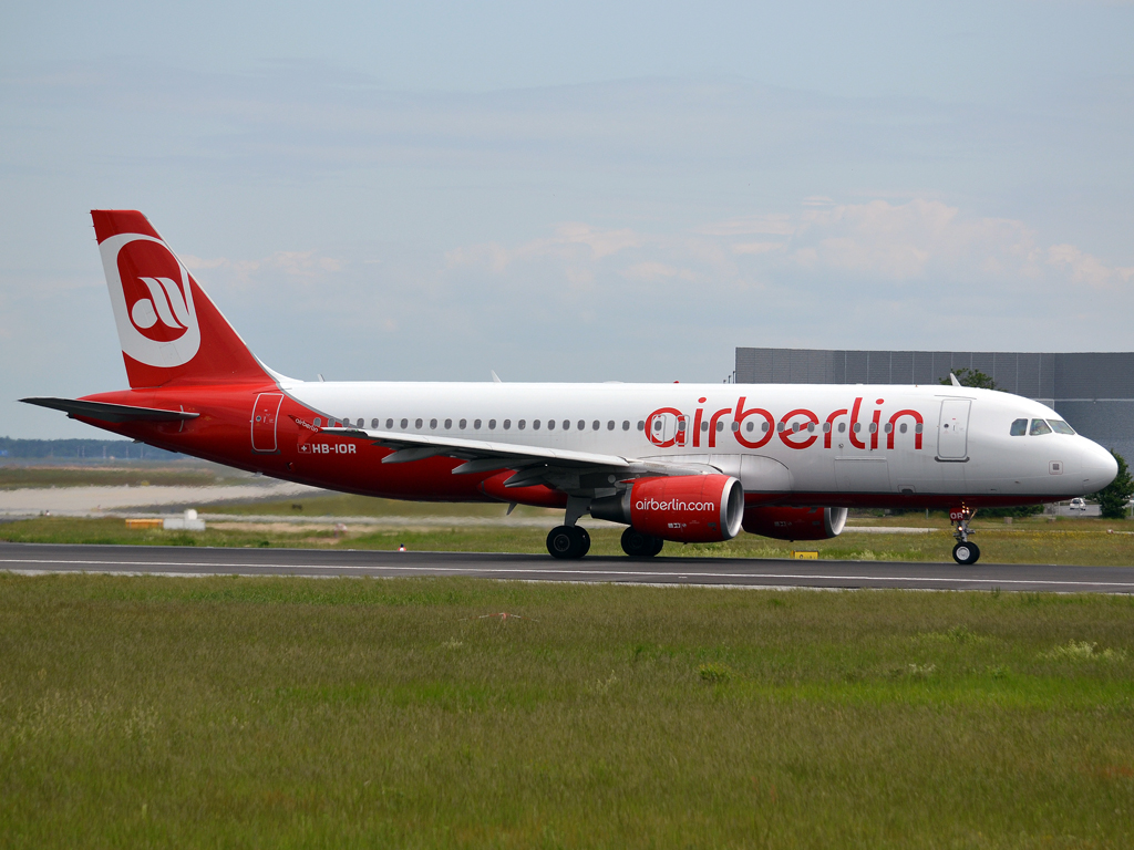 A320-214 Air Berlin (Belair) HB-IOR Frankfurt_Main (FRA/EDDF) May_27_2012