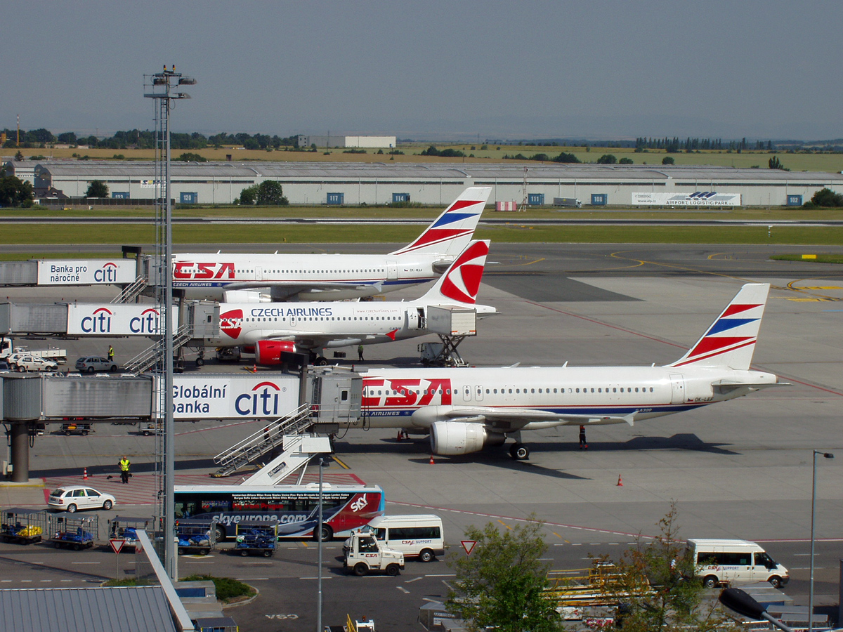 A320-214 ČSA - Czech Airlines OK-LEF Prague_Ruzyne June_17_2008