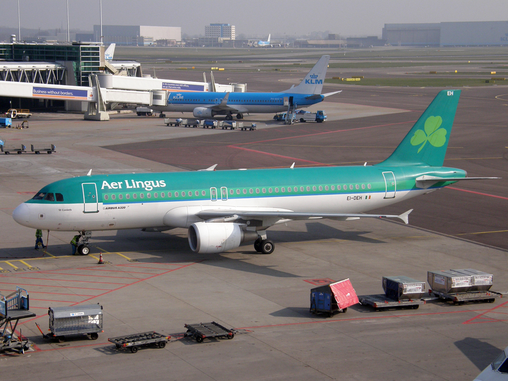 A320-214 Aer Lingus EI-DEH Amsterdam_Schiphol March_16_2011