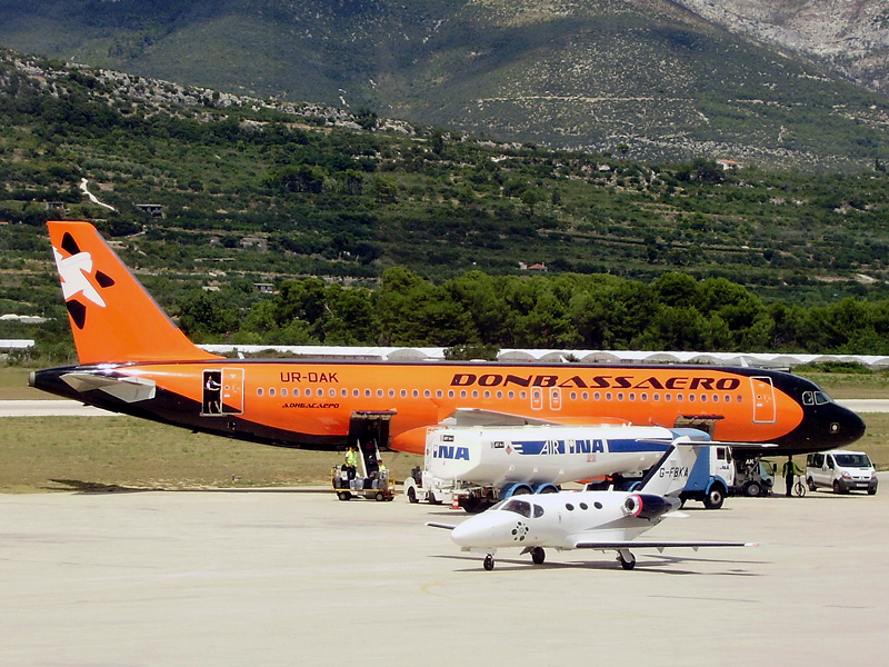 A320-211 Donbassaero UR-DAK Split_Resnik (SPU/LDSP) July_25_2011