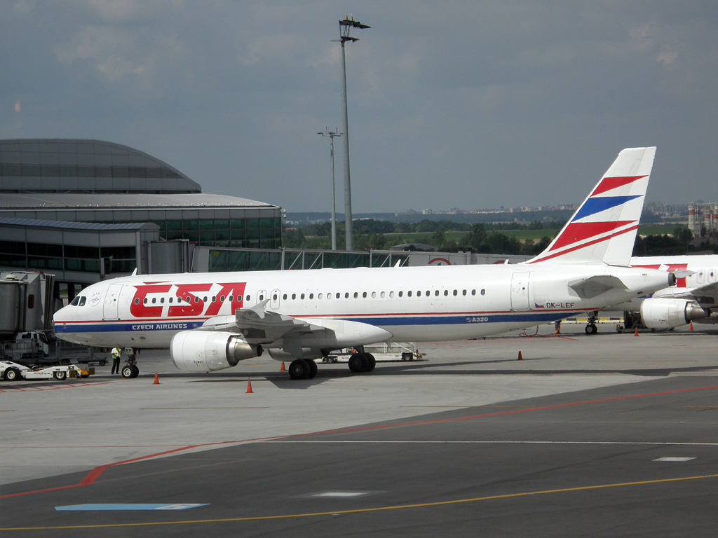 A320-214 ČSA - Czech Airlines OK-LEF Prague_Ruzyne July_28_2010