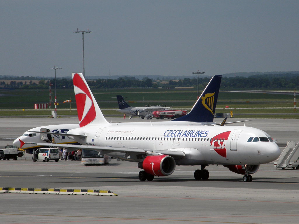 A320-214 ČSA - Czech Airlines OK-GEA Prague_Ruzyne July_28_2010