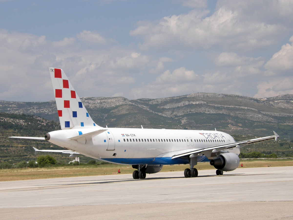 A320-214 Croatia Airlines 9A-CTK Split_Resnik (SPU/LDSP) August_08_2009