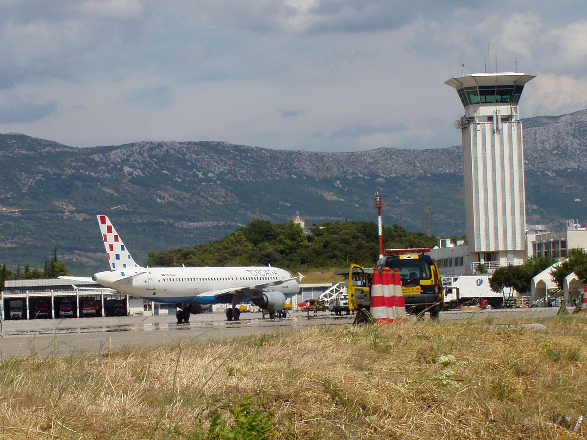 A320-214 Croatia Airlines 9A-CTJ Split_Resnik (SPU/LDSP) August_9_2008