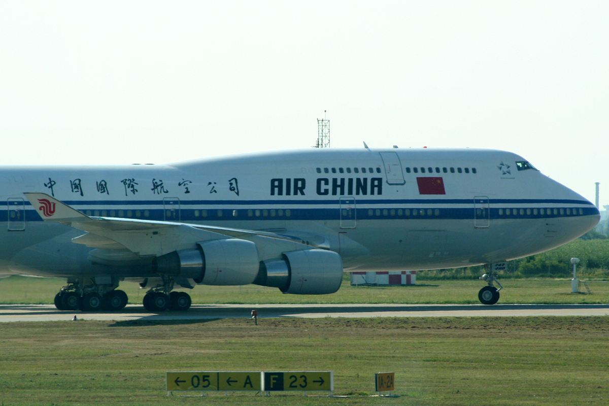 B747-4J6 Air China B-2472 Zagreb_Pleso LDZA June_19_2009