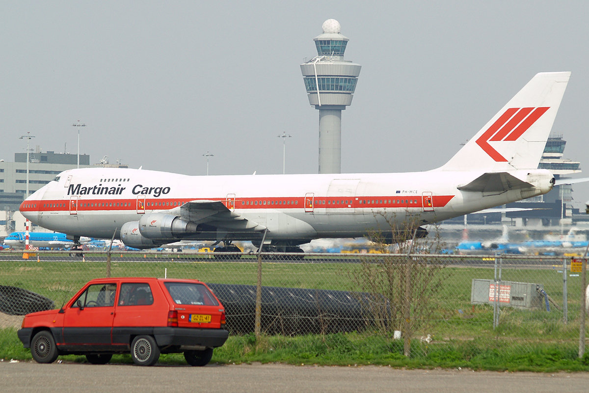 B747-21AC/SCD Martinair Cargo PH-MCE Amsterdam Schiphol April_21_2006 B