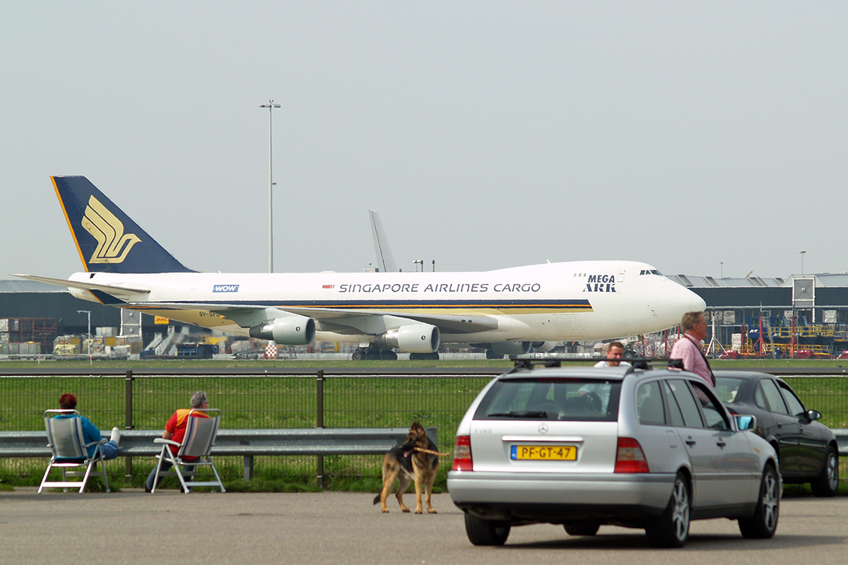 B747-412F/SCD Singapore Airlines Cargo 9V-SFD Amsterdam Schiphol April_21_2006