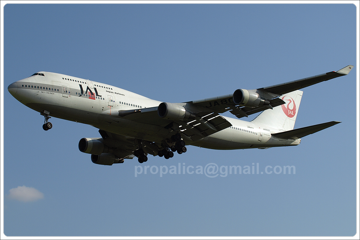 B747-446 Japan Airlines - JAL JA8087 Zagreb_Pleso August_25_2007 A