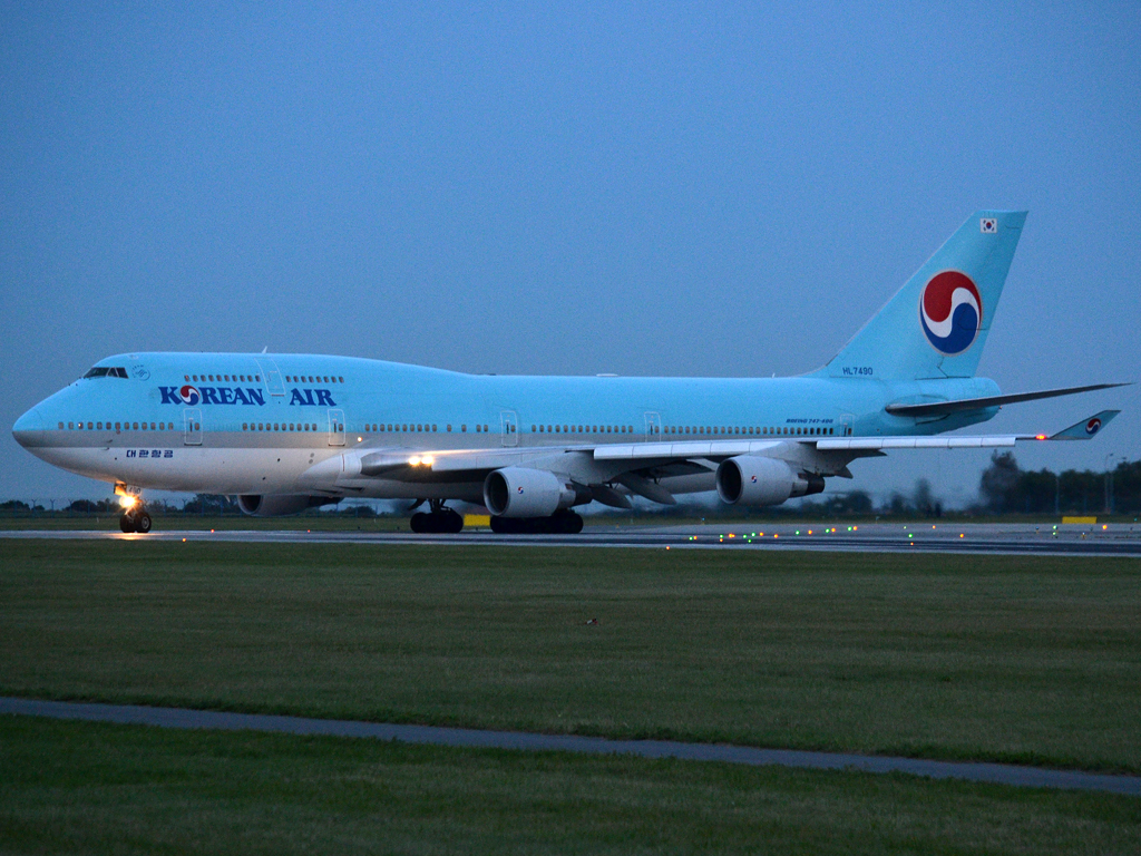 B747-4B5 Korean Air HL7490 Prague_Ruzyne (PRG/LKPR) September_21_2012