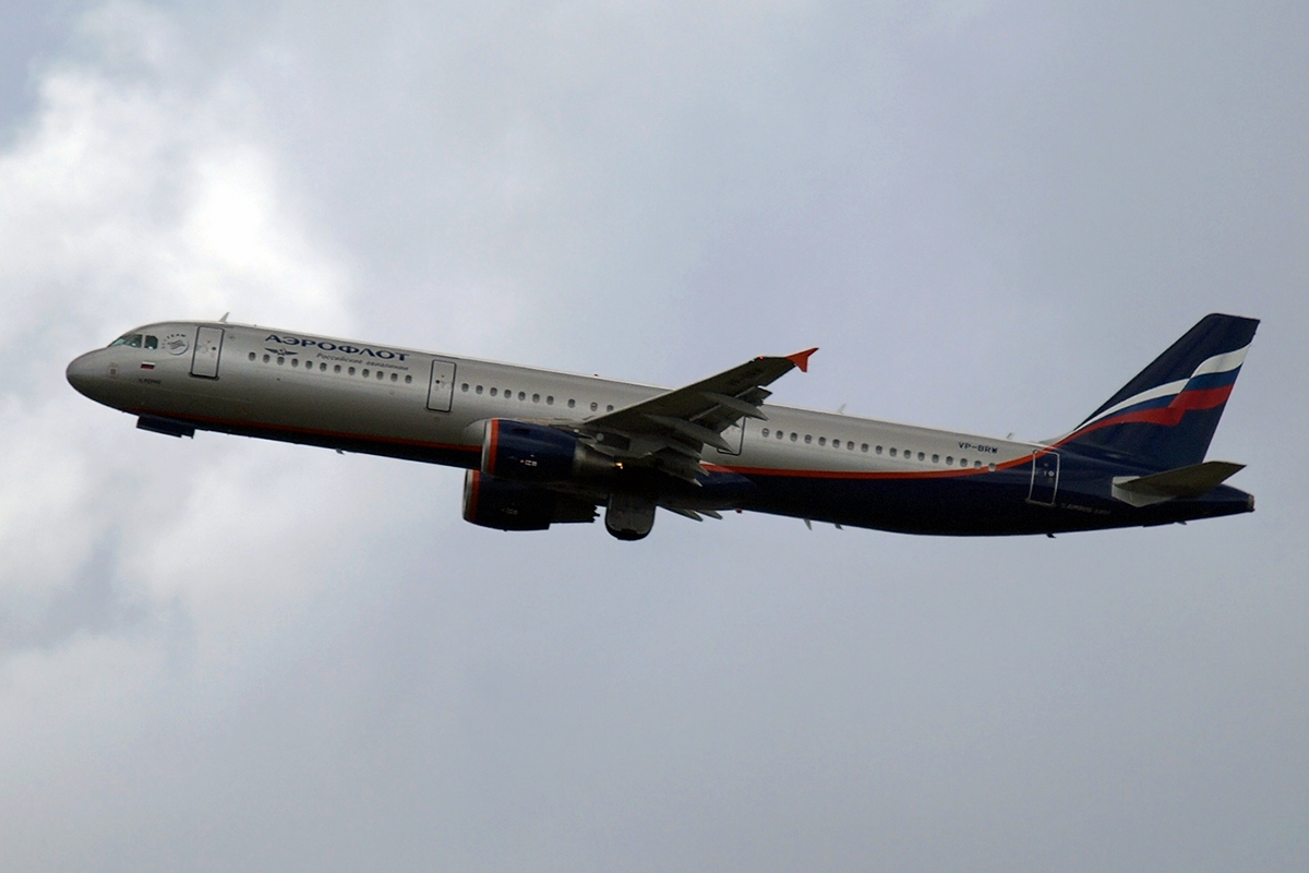 A321-211 Aeroflot Russian Airlines VP-BRW Amsterdam_Schiphol March_19_2008