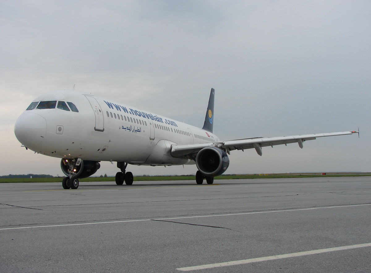 A321-211 Nouvelair Tunisie TS-IQB Osijek-Klisa (OSI/LDOS) September_08_2010