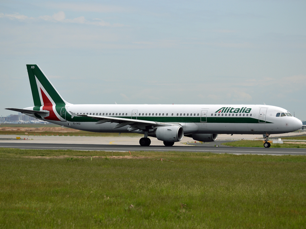 A321-112 Alitalia EI-IXD Frankfurt_Main (FRA/EDDF) May_27_2012