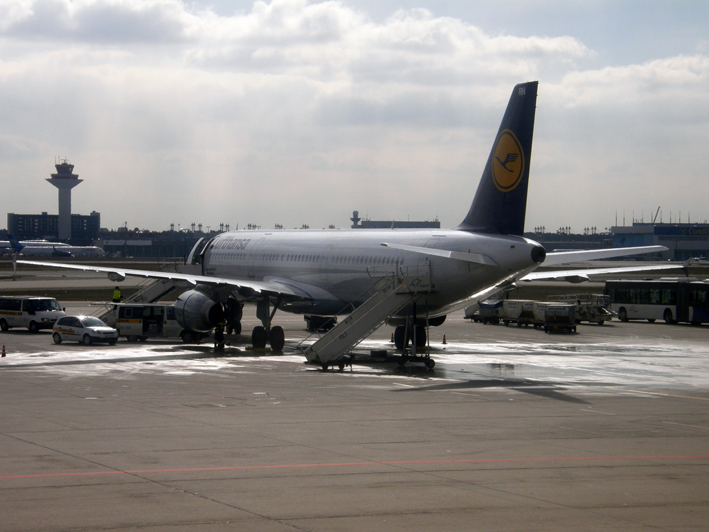 A321-131 Lufthansa D-AIRN Frankfurt_Main March_08_2010
