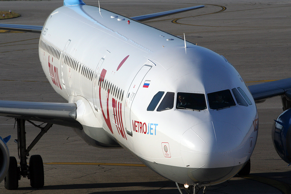 A321-231 Metrojet EI-ETJ Pula (LDPL/PUY) July_14_2012