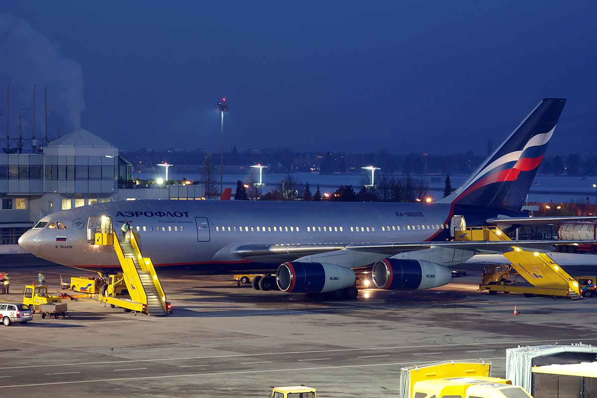 Ilyushin Il-96-300 Aeroflot Russian Airlines RA-96005 Salzburg (SZG/LOWS) January_16_2010