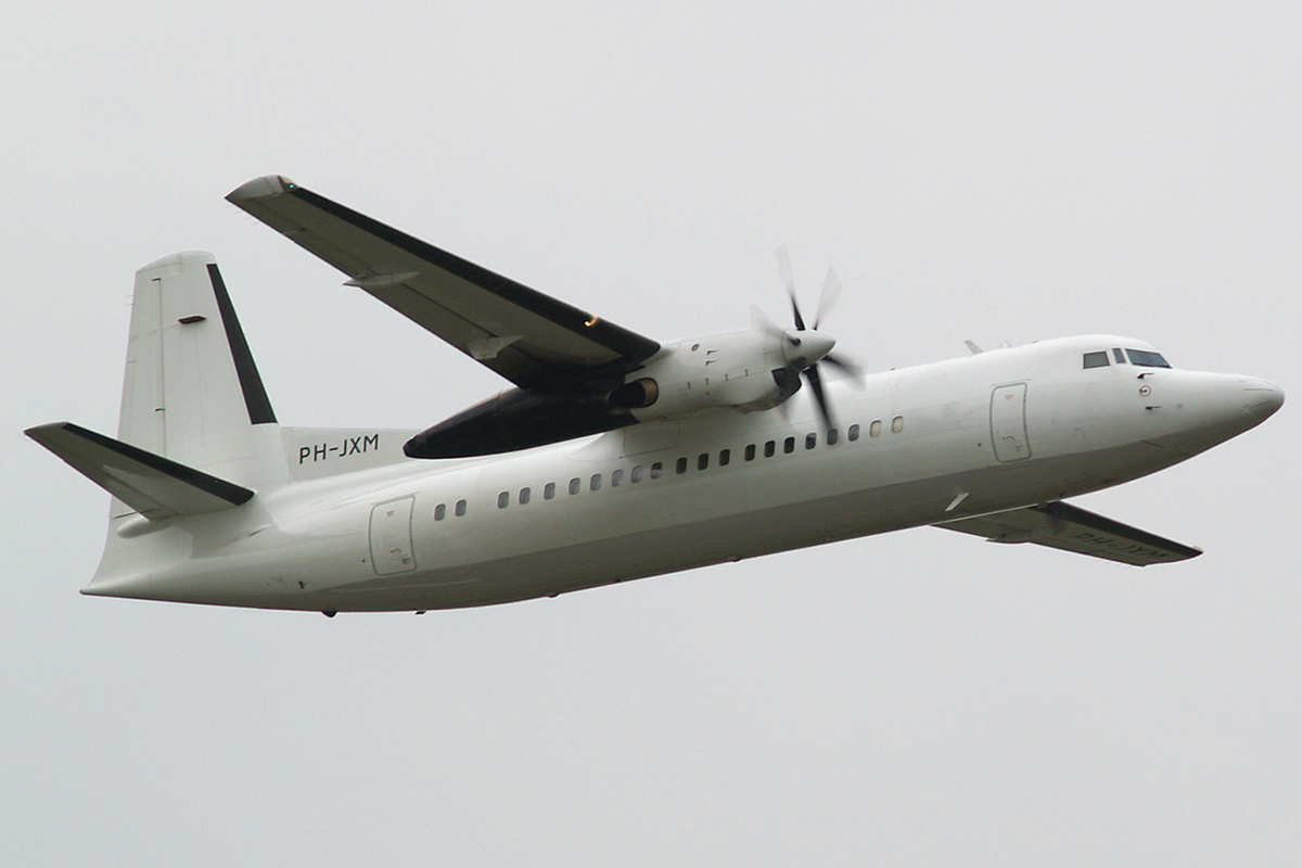 Fokker 50 Untitled (Denim Air) PH-JXM Amsterdam Schiphol April_15_2006