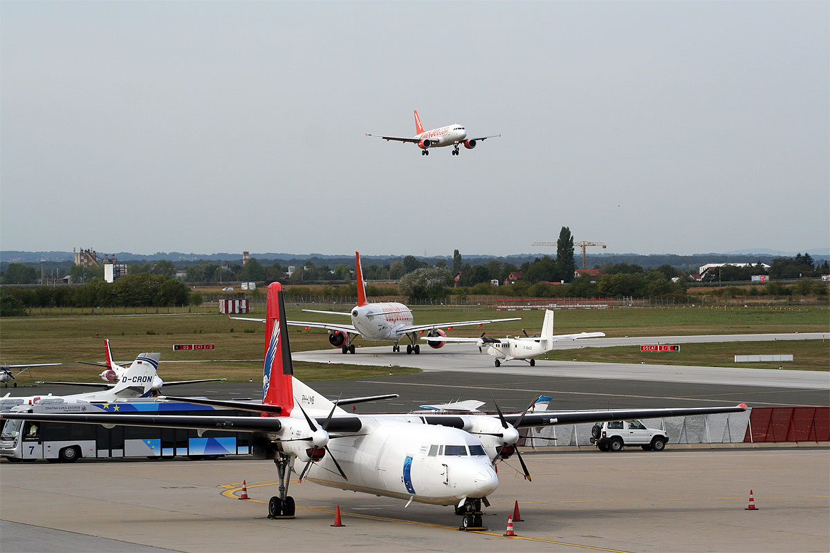 Fokker 50 Amapola Flyg AB PH-LMB Zagreb_Pleso (ZAG/LDZA) September_8_2011