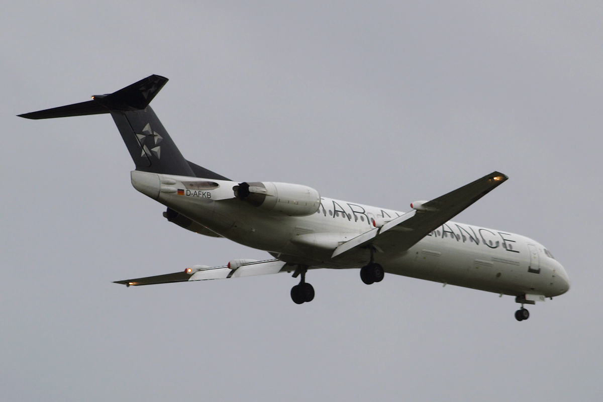 Fokker 100 (F-28-0100) Star Alliance (Contact Air Interregional) D-AFKB London_Heathrow November_13_2010