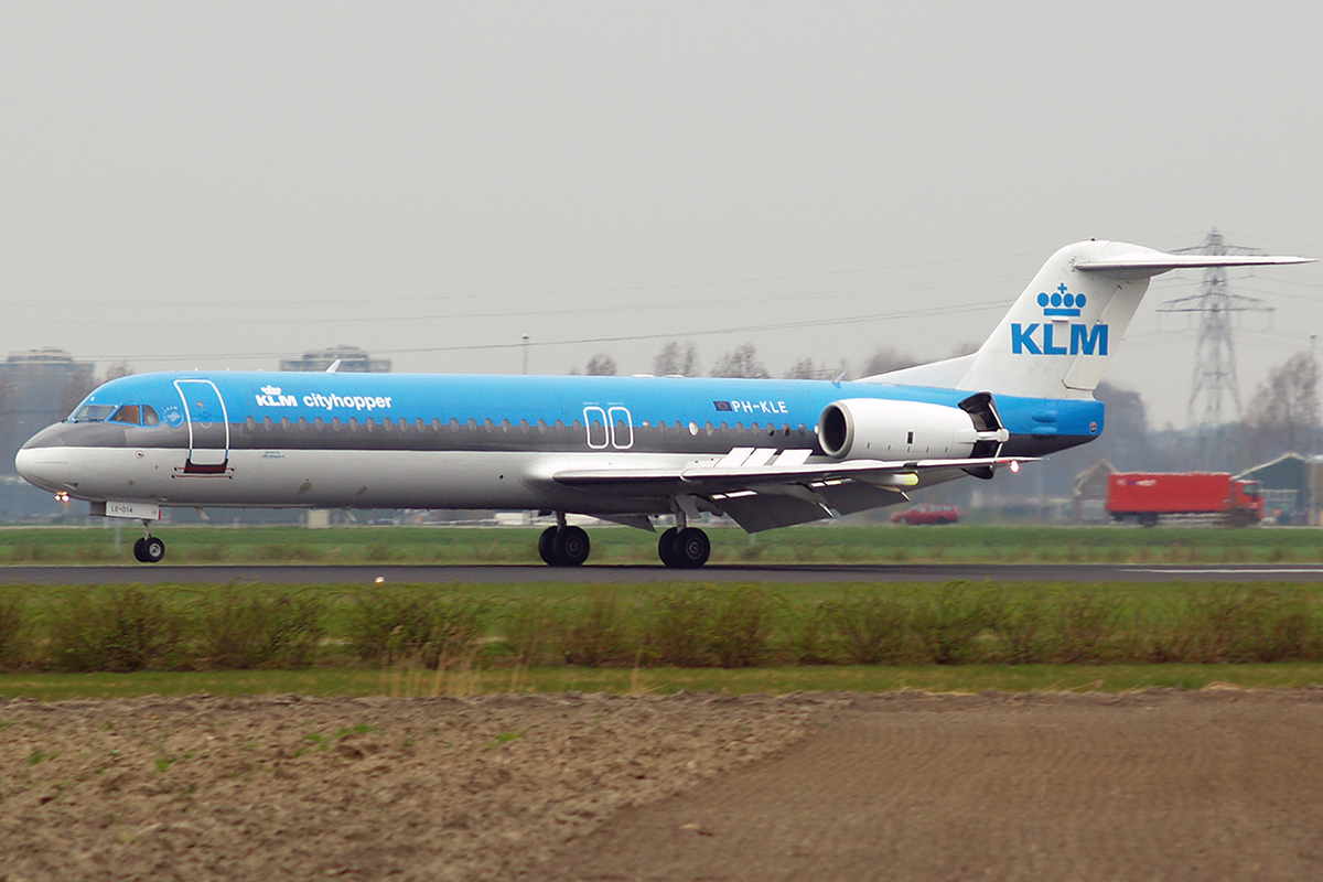 Fokker 100 (F-28-0100) KLM Cityhopper PH-KLE Amsterdam Schiphol April_20_2006