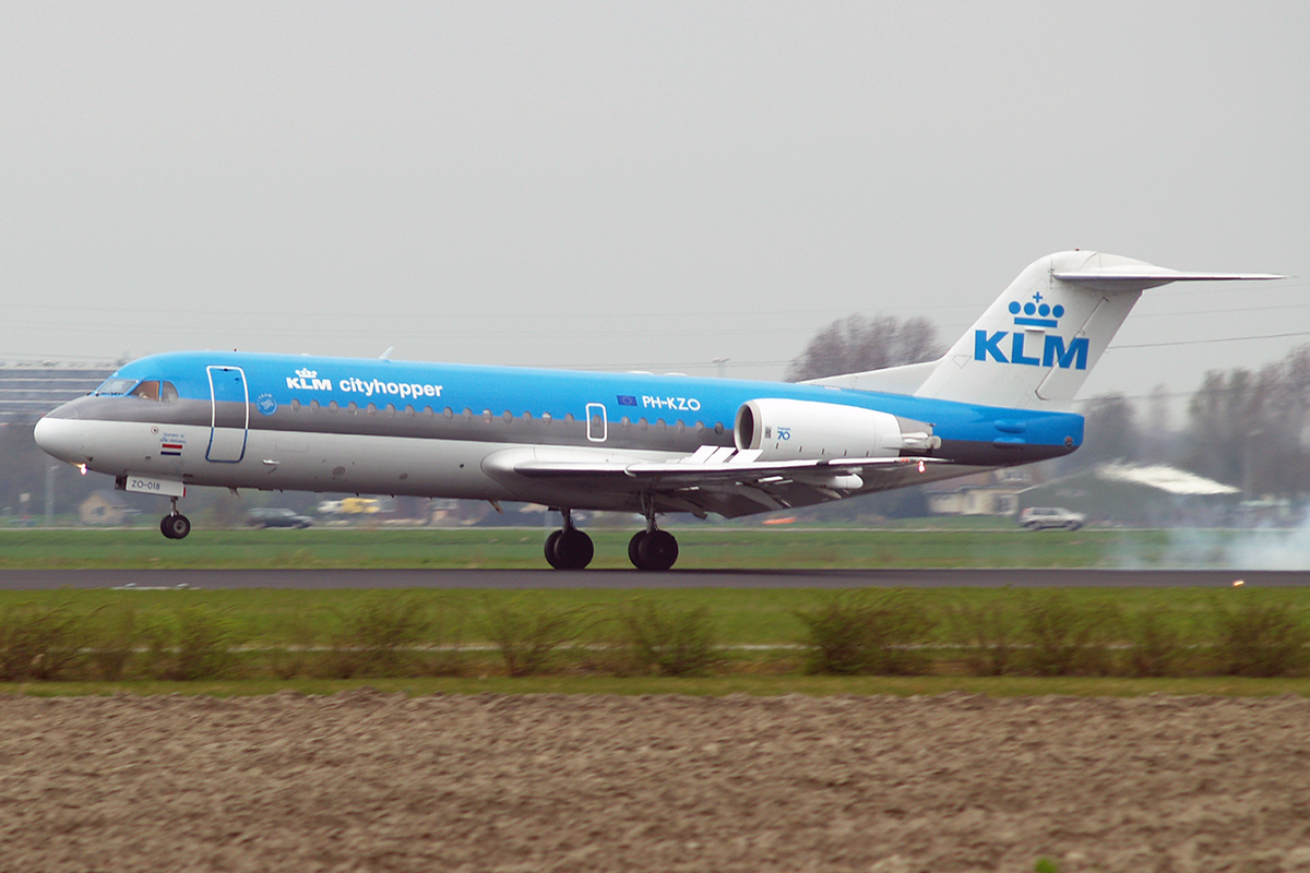 Fokker 70 (F-28-0070) KLM Cityhopper PH-KZO Amsterdam Schiphol April_20_2006