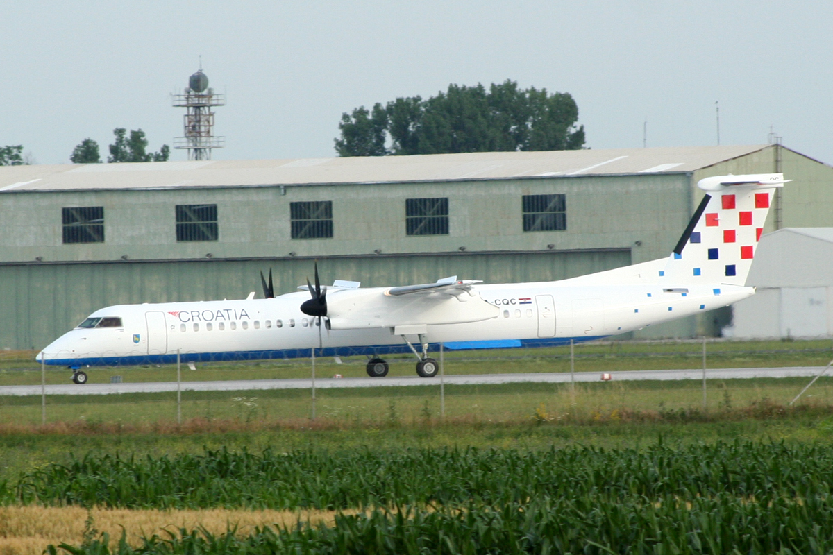 DHC-8-402Q Dash 8 Croatia Airlines 9A-CQC Zagreb_Pleso June_14_2009