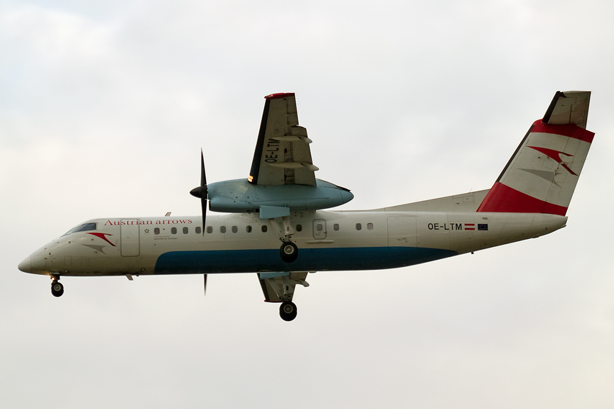 DHC-8-314Q Dash 8 Austrian Arrows (Tyrolean Airways) OE-LTM Wien_Schwechat April_6_2007