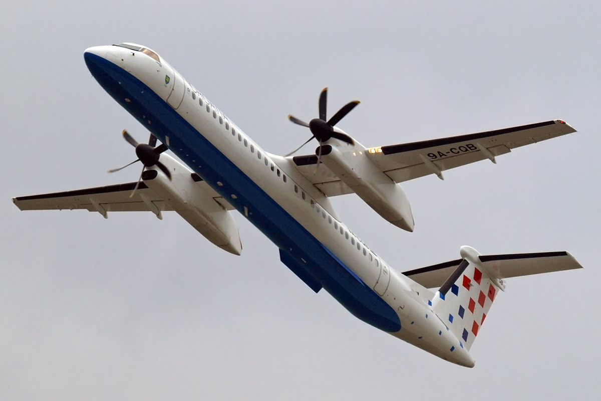 DHC-8-402Q Dash 8 Croatia Airlines 9A-CQB Zagreb_Pleso September_25_2008