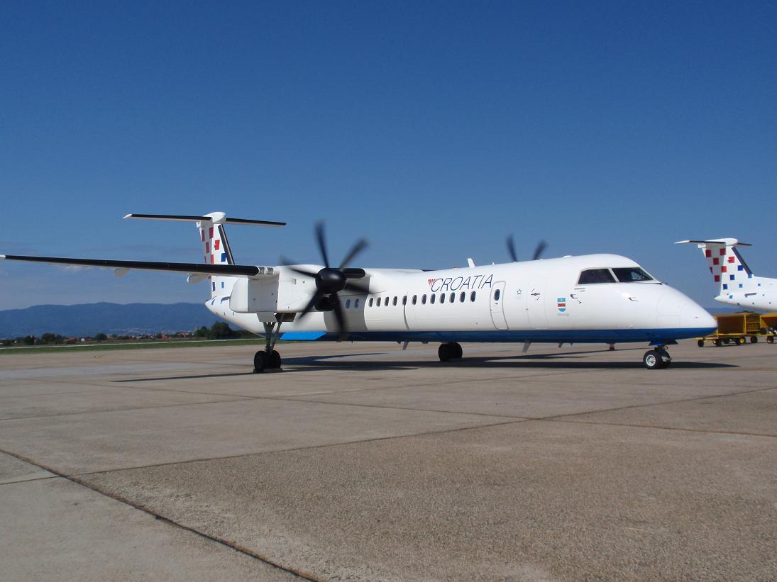 DHC-8-402Q Dash 8 Croatia Airlines 9A-CQA Zagreb_Pleso August_31_2008