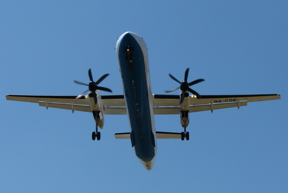 DHC-8-402Q Dash 8 Croatia Airlines 9A-CQE Osijek-Klisa (OSI/LDOS) July_19_2011